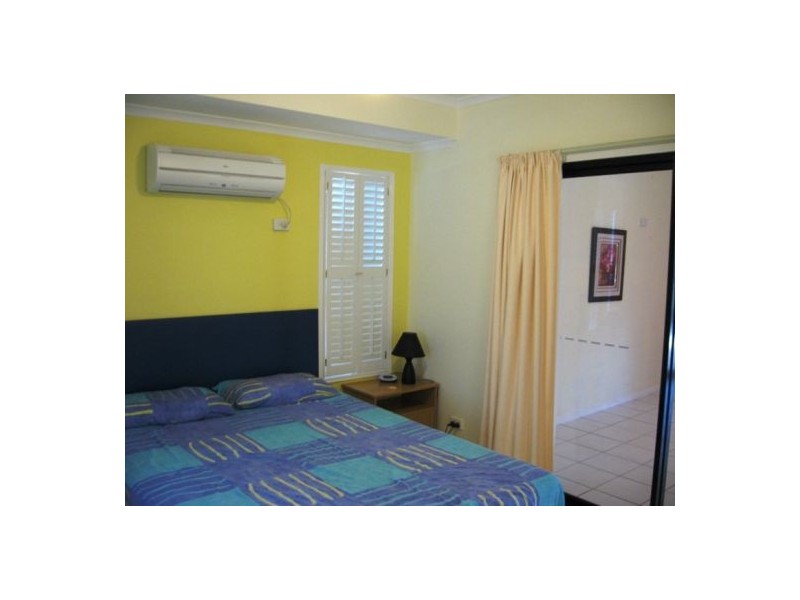 511 Esplanade, Urangan QLD 4655