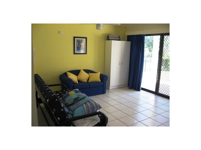 511 Esplanade, Urangan QLD 4655
