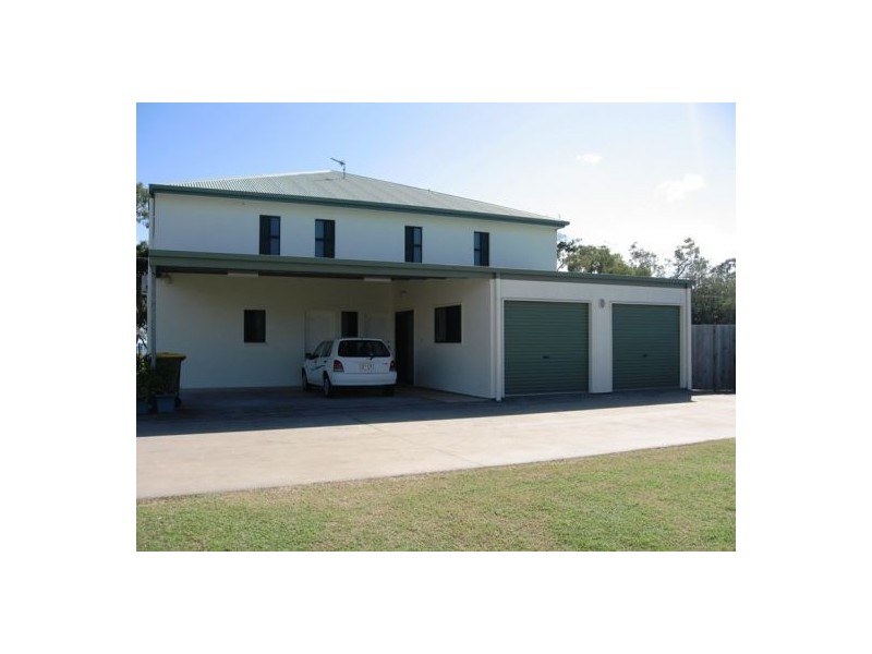511 Esplanade, Urangan QLD 4655