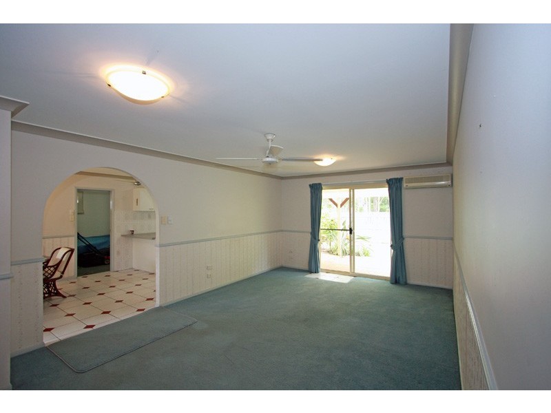 6 Earls Ct, Point Vernon QLD 4655