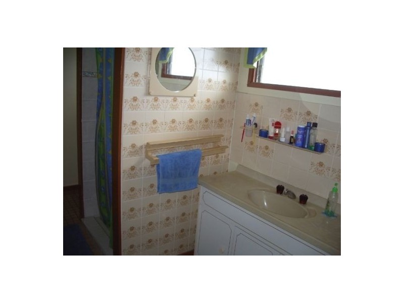 3A Herbert Street, Urangan QLD 4655