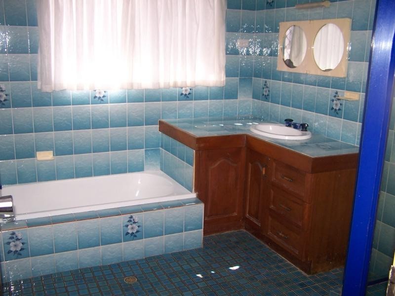 20 Stewart Street, Urangan QLD 4655