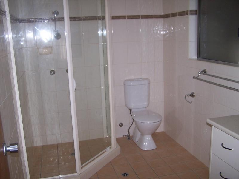 20 Stewart Street, Urangan QLD 4655