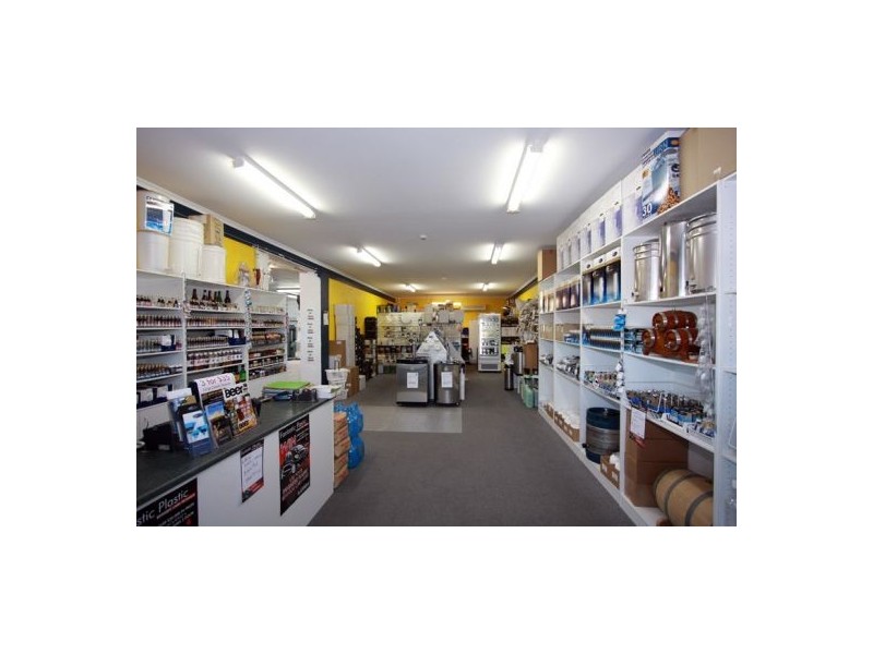 Shop 2 13-15 BIDEFORD ST, Torquay QLD 4655
