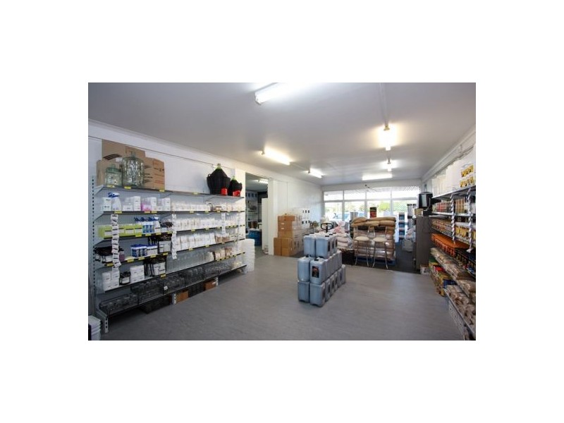 Shop 2 13-15 BIDEFORD ST, Torquay QLD 4655