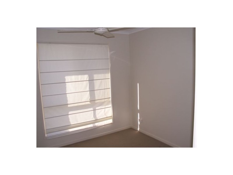 15 Kestrel Ct, Eli Waters QLD 4655