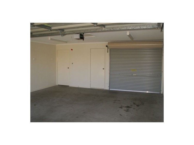 15 Kestrel Ct, Eli Waters QLD 4655