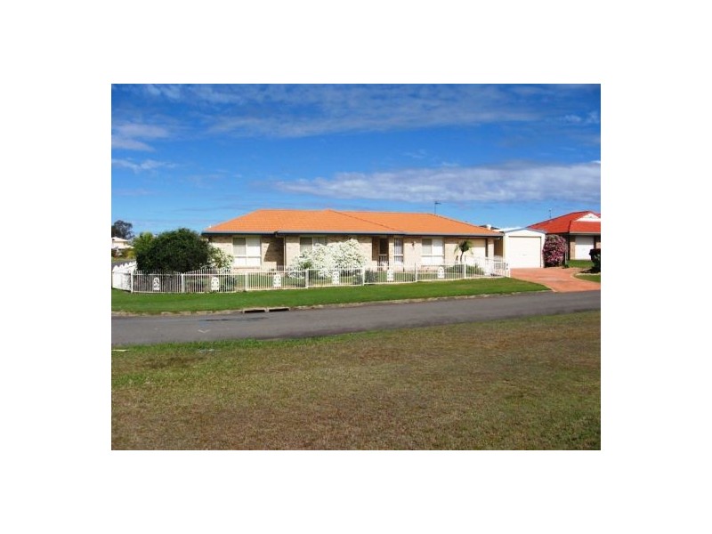 15 Satinay Street, Urangan QLD 4655