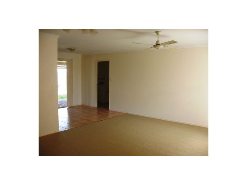 15 Satinay Street, Urangan QLD 4655