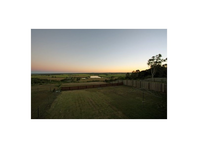 6 Regency Ave, Urraween QLD 4655