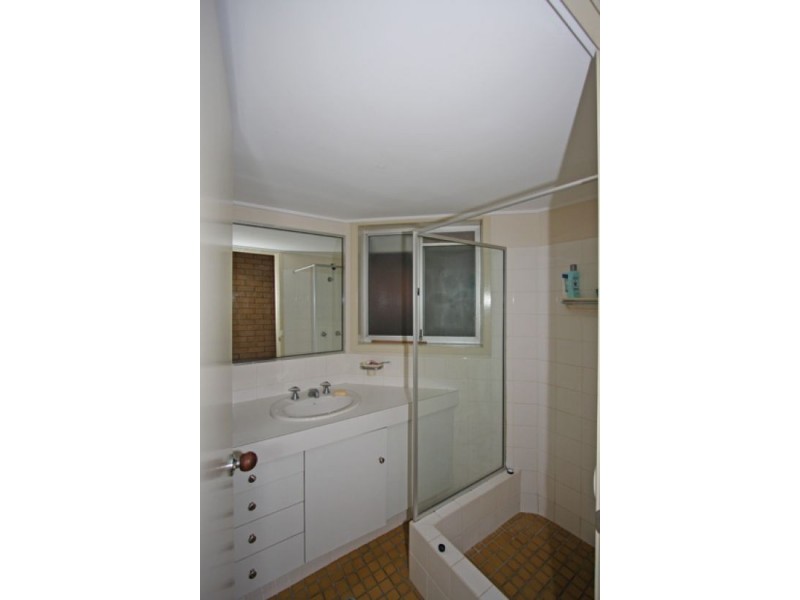 6 Regency Ave, Urraween QLD 4655