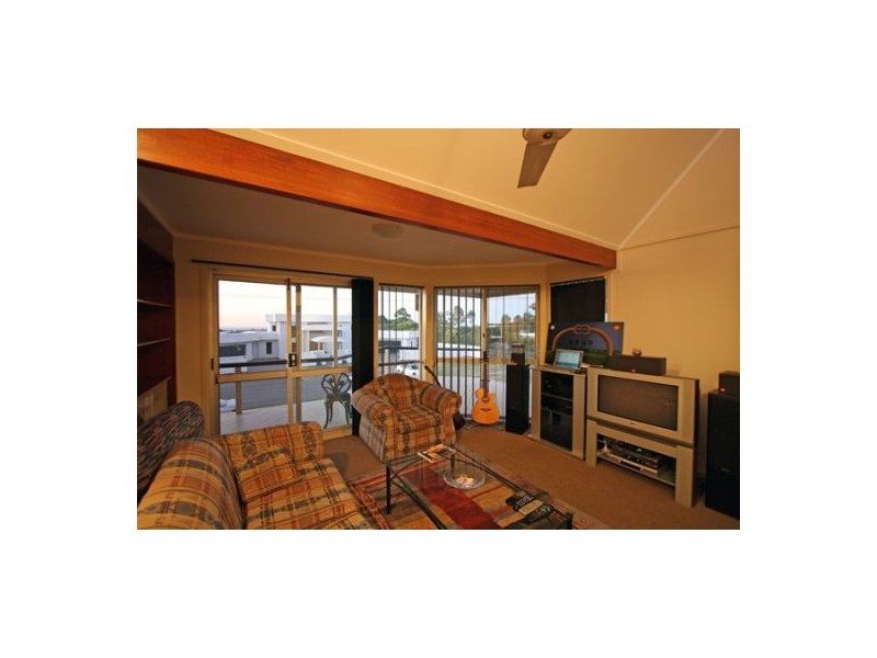 6 Regency Ave, Urraween QLD 4655