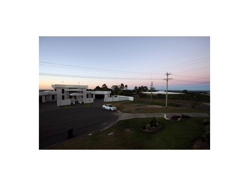 6 Regency Ave, Urraween QLD 4655