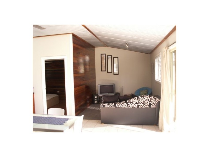 35 DREAMTIME AVE, Burrum Heads QLD 4659