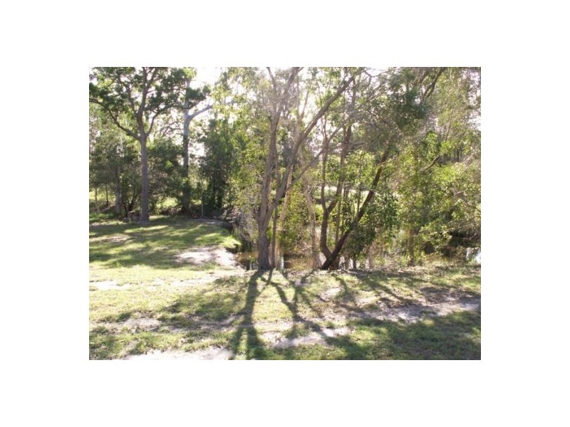 35 DREAMTIME AVE, Burrum Heads QLD 4659