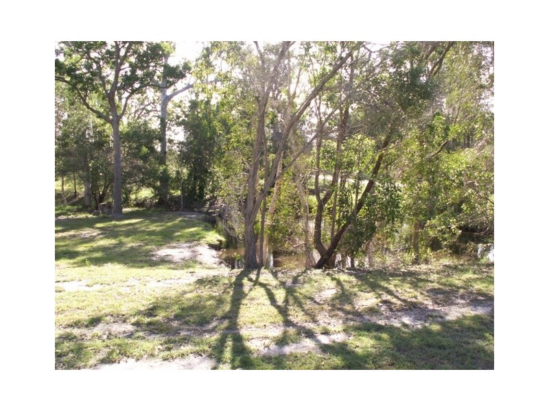 35 DREAMTIME AVE, Burrum Heads QLD 4659