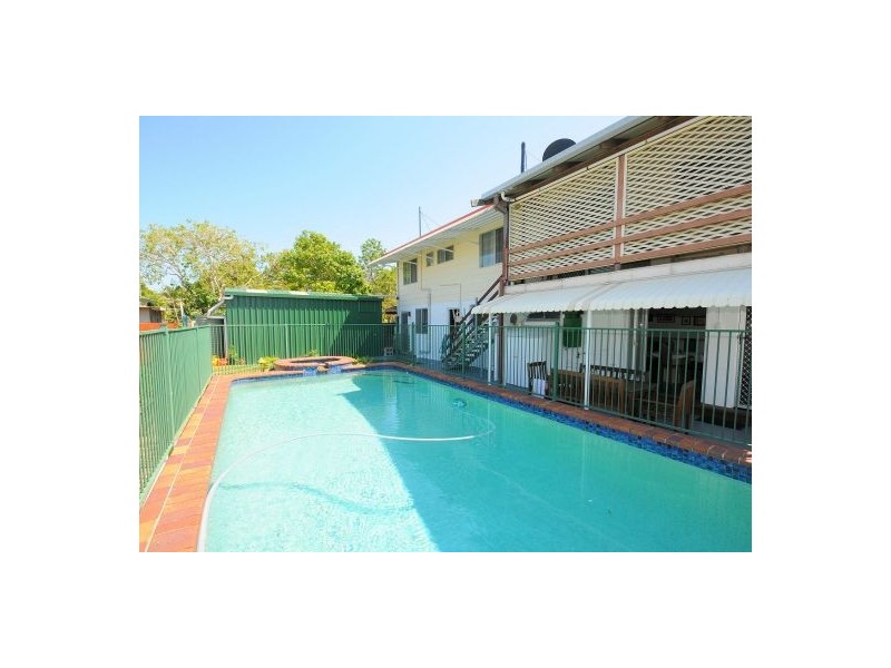 57 Hibiscus Street, Urangan QLD 4655
