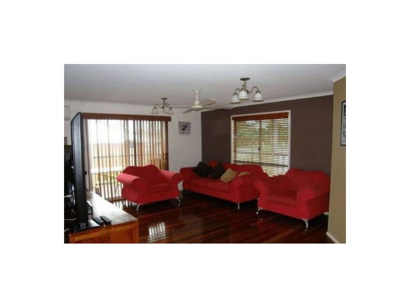 13 Honiton Street, Torquay QLD 4655