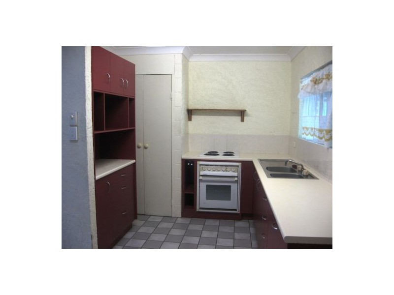 21 Mayfair Street, Point Vernon QLD 4655