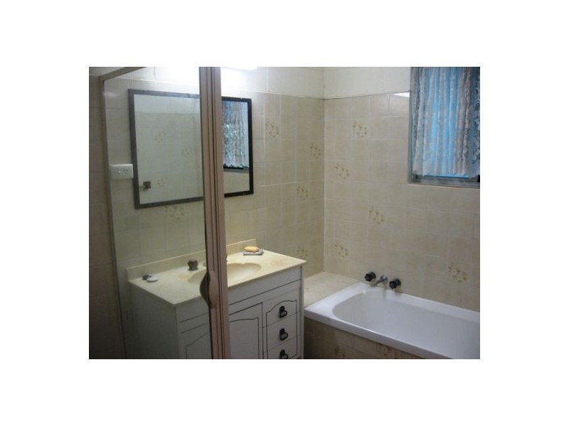 21 Mayfair Street, Point Vernon QLD 4655