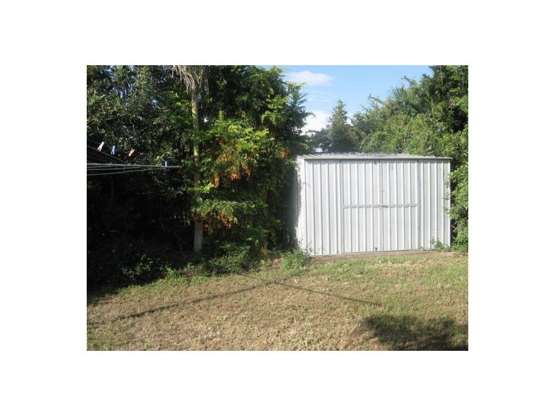 21 Mayfair Street, Point Vernon QLD 4655