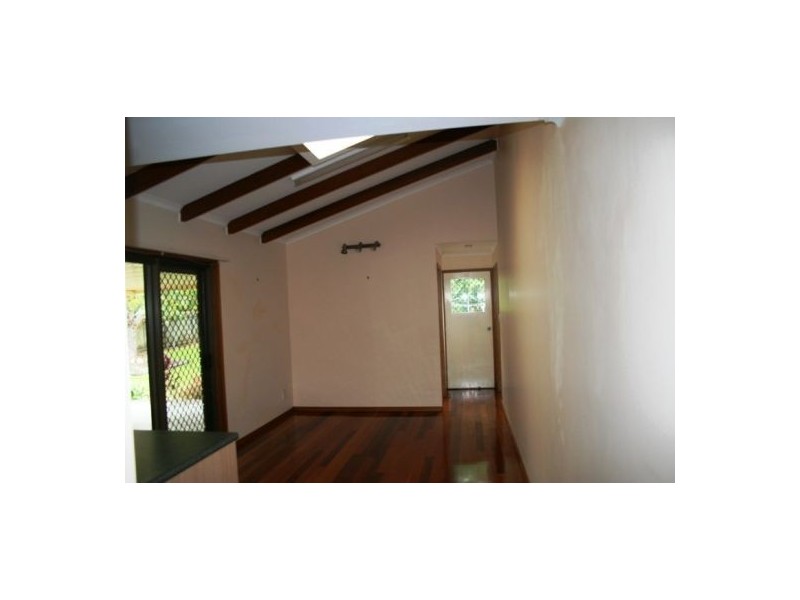 33 Vanda Street, Urangan QLD 4655