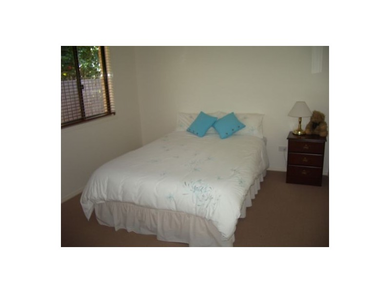 1 Cassandra Crescent, Urangan QLD 4655