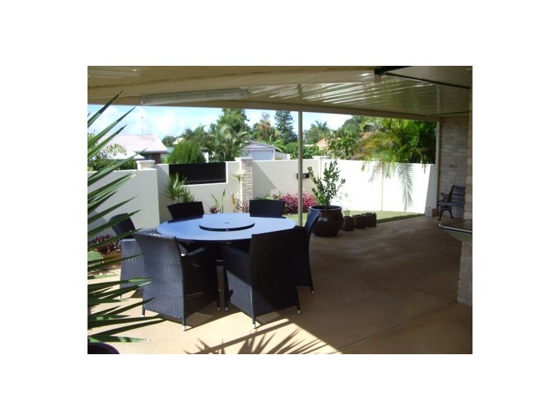 1 Cassandra Crescent, Urangan QLD 4655