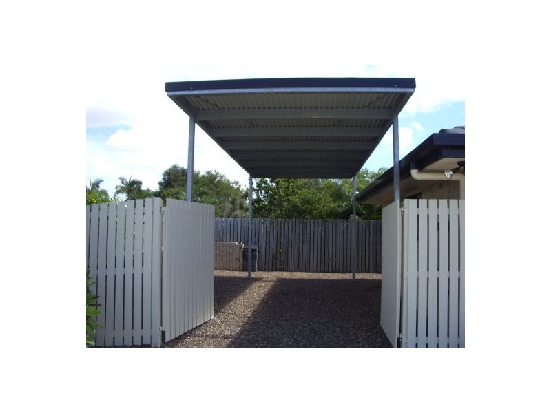 1 Cassandra Crescent, Urangan QLD 4655