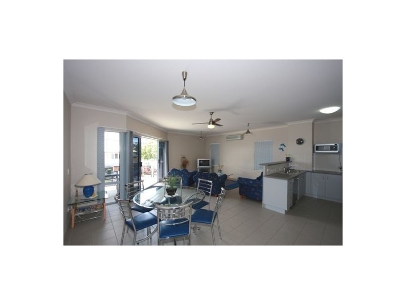 6/320 Esplanade, Scarness QLD 4655