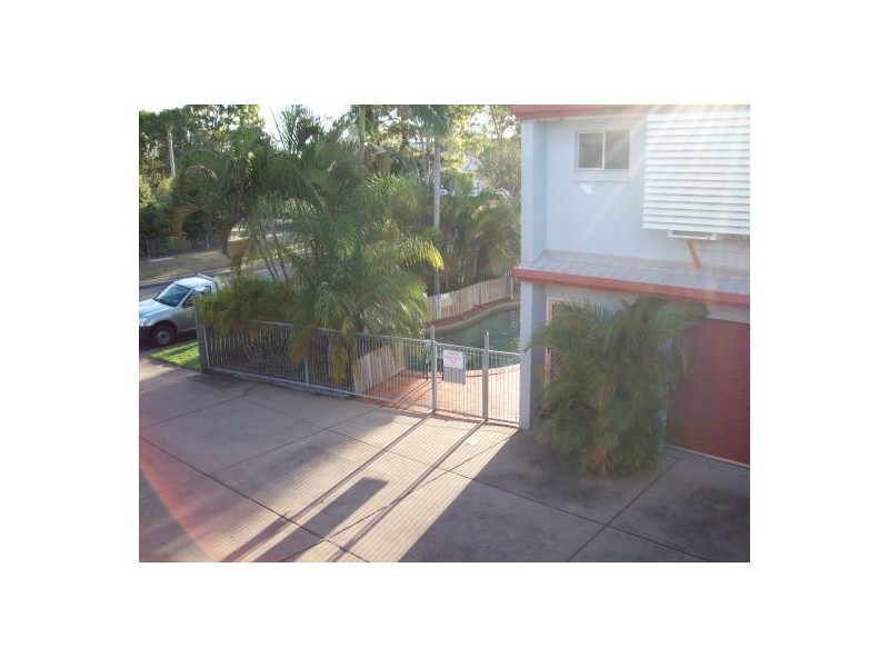 U9-4 Pilot Street, Urangan QLD 4655