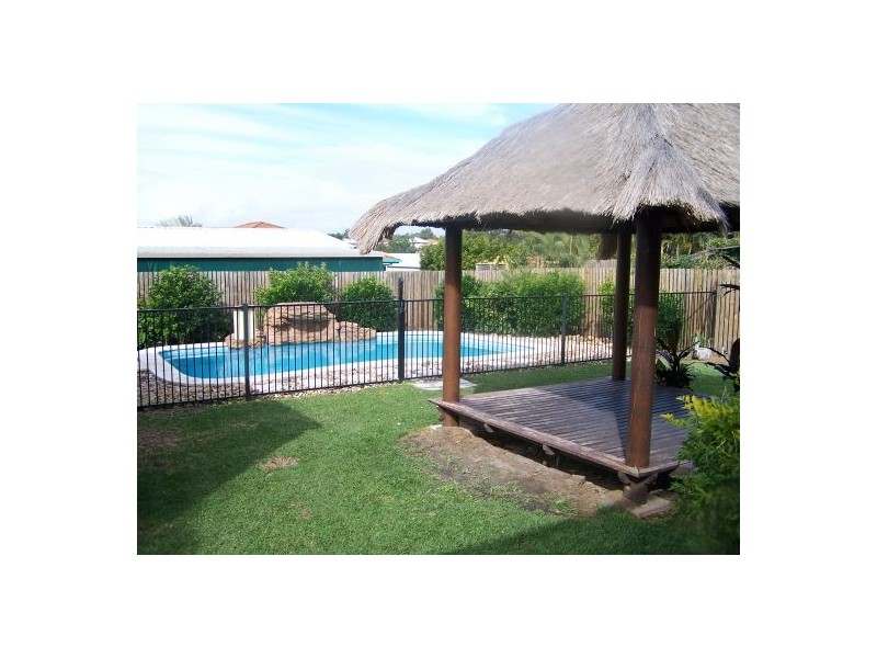 14 Craig Cr, Pialba QLD 4655