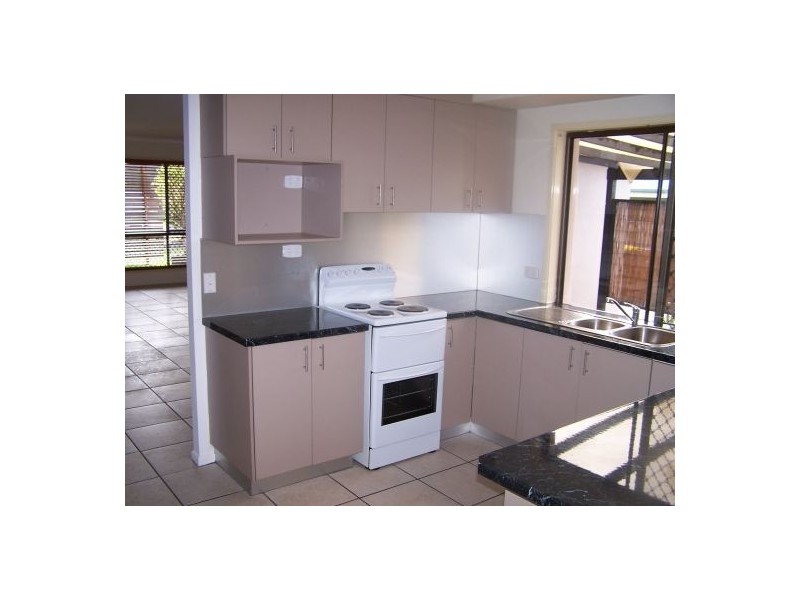 14 Craig Cr, Pialba QLD 4655
