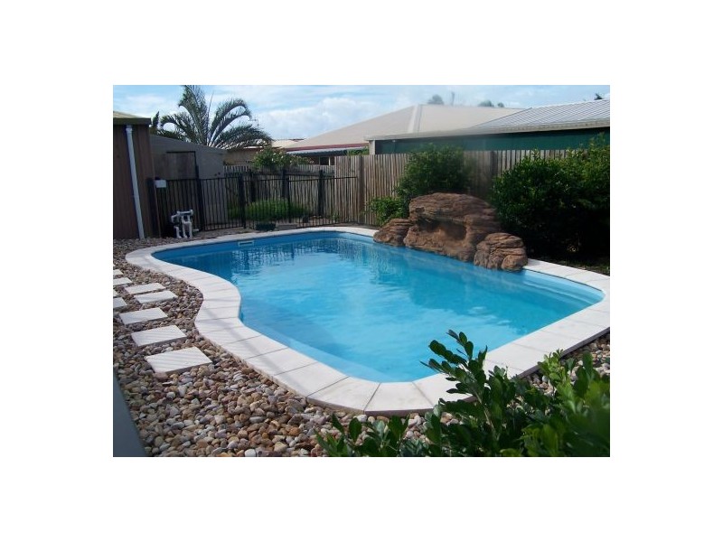 14 Craig Cr, Pialba QLD 4655