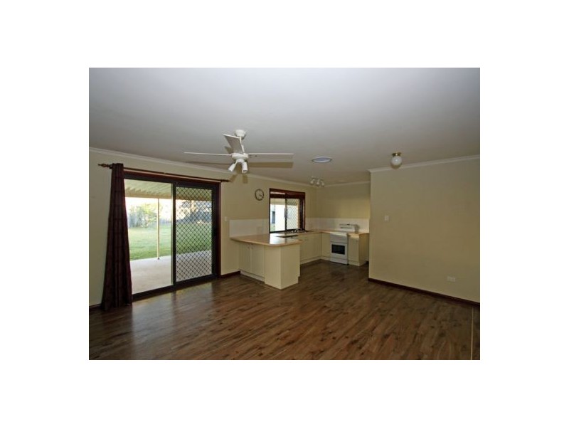 23 Debra Ct, Urangan QLD 4655