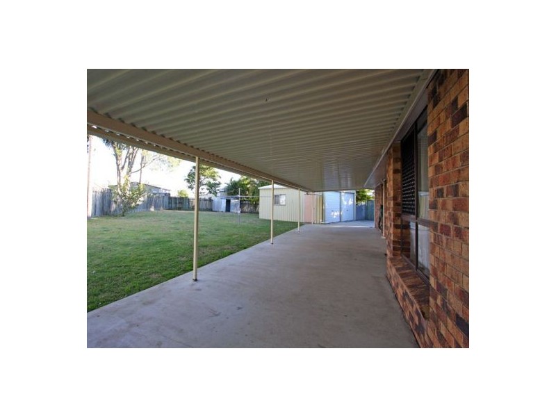 23 Debra Ct, Urangan QLD 4655