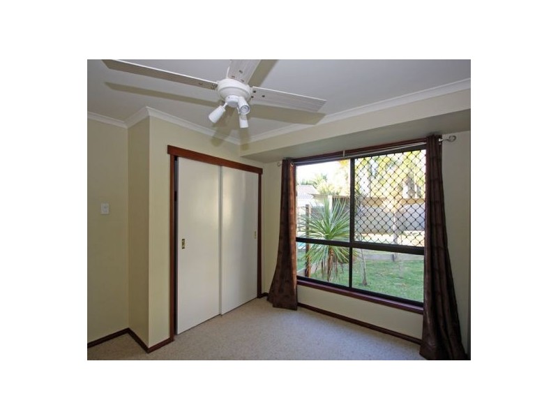 23 Debra Ct, Urangan QLD 4655