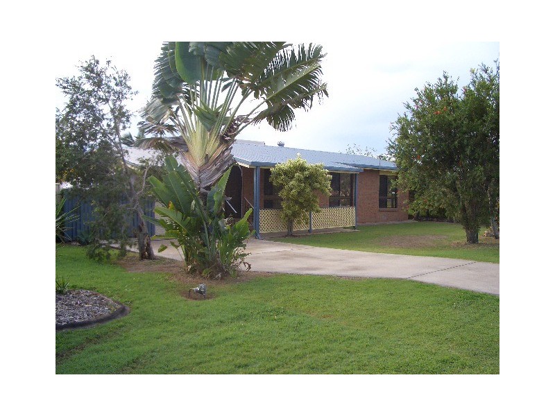 5 Preston, Point Vernon QLD 4655