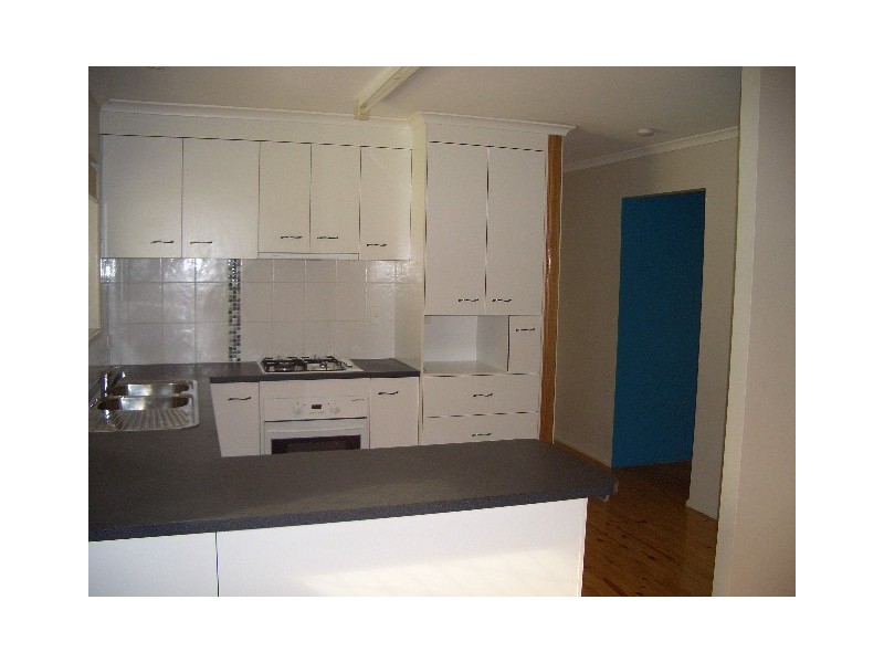 5 Preston, Point Vernon QLD 4655