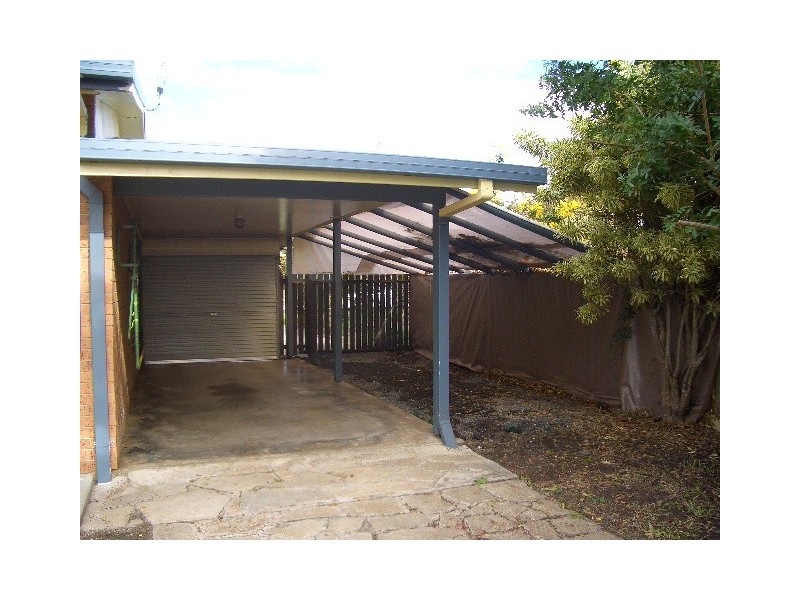 5 Preston, Point Vernon QLD 4655