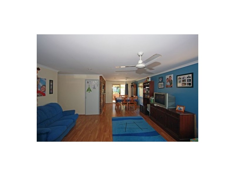 38 HONEYSUCKLE AVE, Kawungan QLD 4655