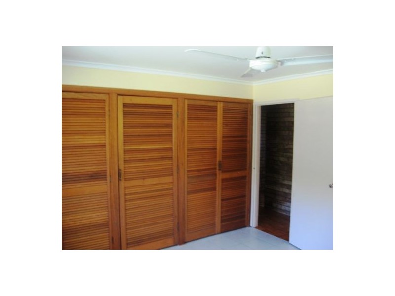 1 Whitby Street, Urangan QLD 4655