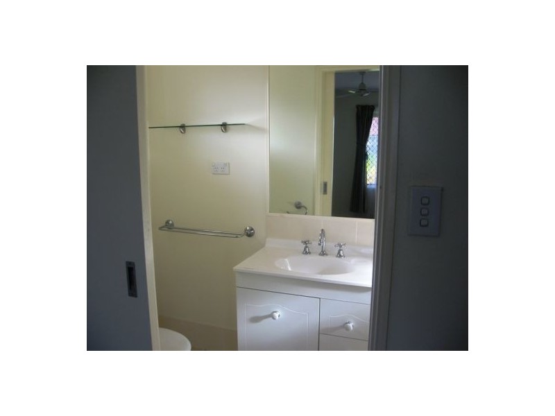 3 Moonstone Drive, Urangan QLD 4655