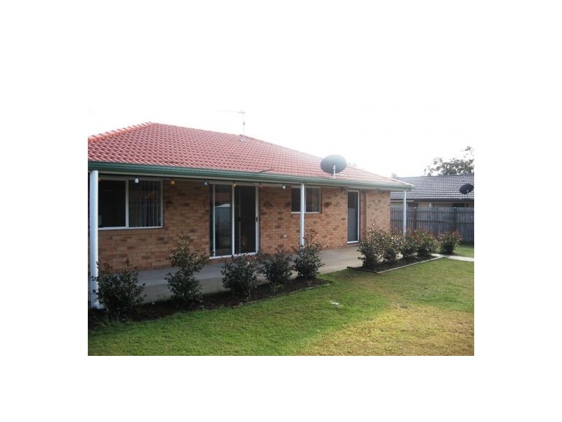 3 Moonstone Drive, Urangan QLD 4655