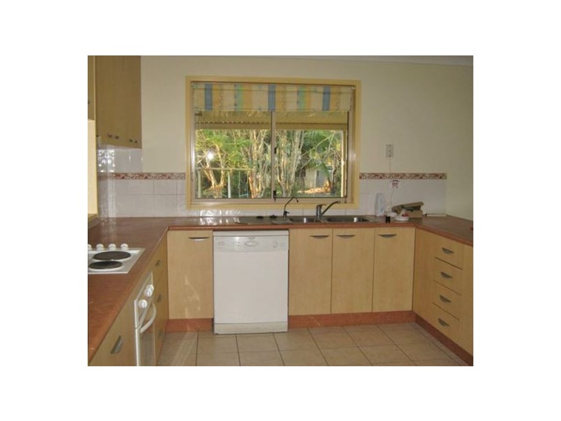 12  Waterview Dr, Dundowran Beach QLD 4655