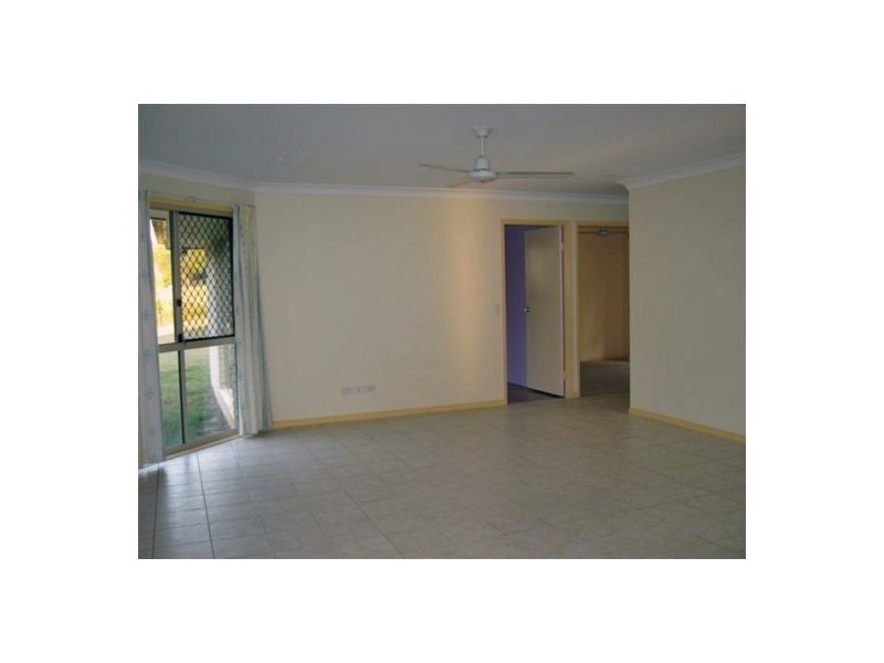 12  Waterview Dr, Dundowran Beach QLD 4655