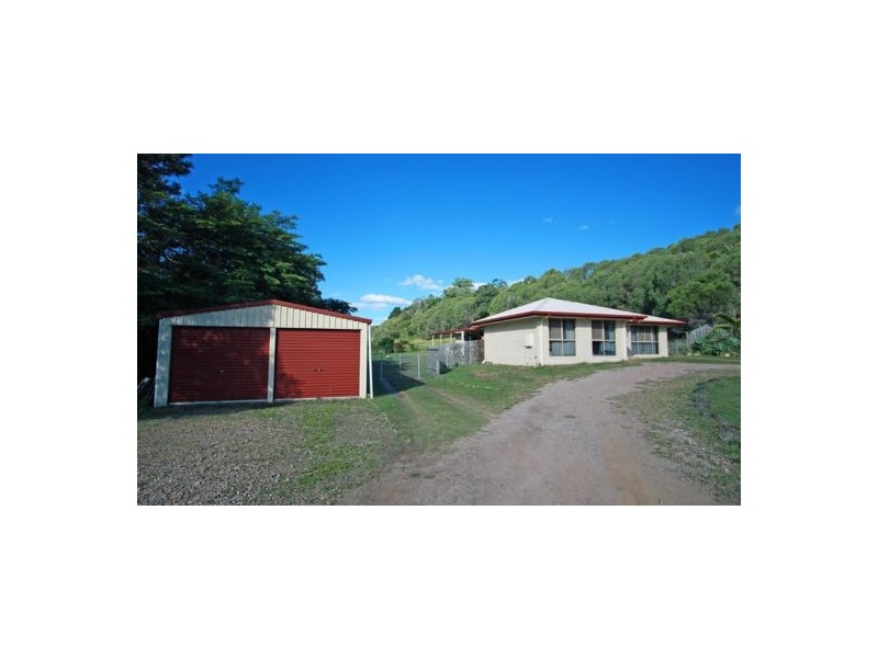 12  Waterview Dr, Dundowran Beach QLD 4655