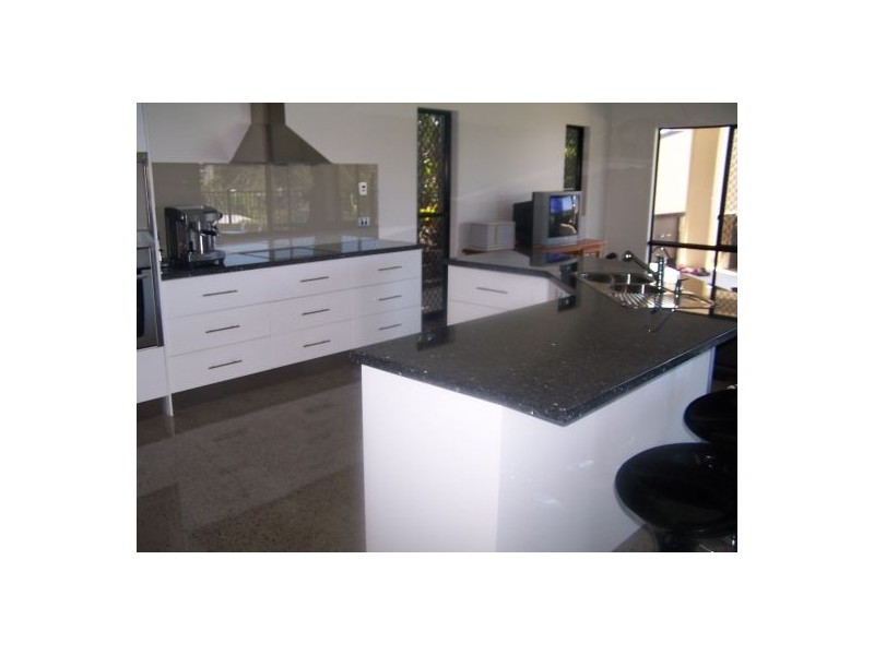 5 Jasmine Court, Dundowran Beach QLD 4655