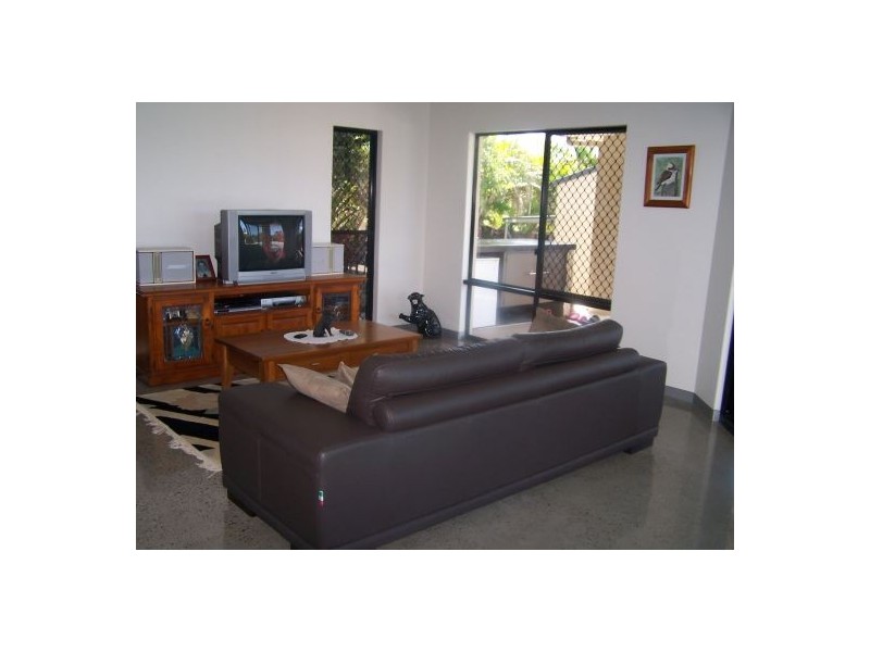 5 Jasmine Court, Dundowran Beach QLD 4655