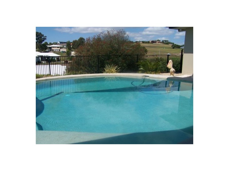 5 Jasmine Court, Dundowran Beach QLD 4655